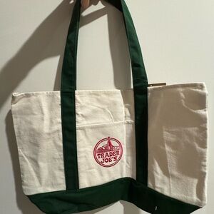 NWT Trader Joe’s Green Tote Bag (large)